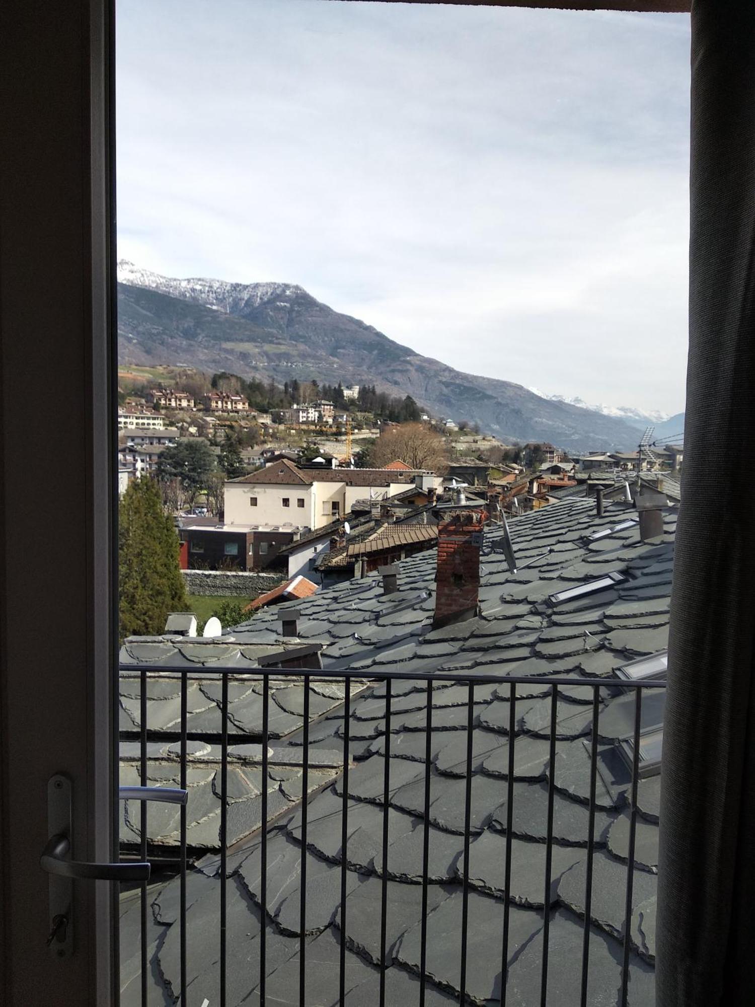 Maison Soleil - In Mansarda - Affitti Brevi Italia Aosta Ngoại thất bức ảnh
